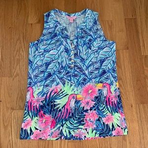 Lily Pulitzer sleeveless top size XXS. Super cute print